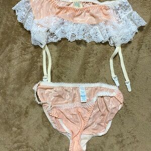 Mud waste and matching panties, size LG